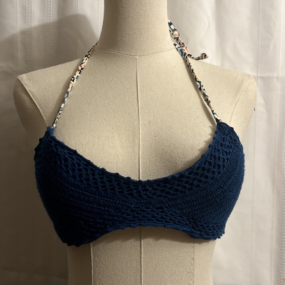 Women's Blue Xhilaration Crochet Bikini Top Sz. S W/ Multicolor Spaghetti Straps